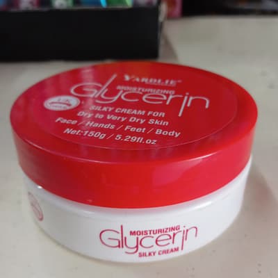 Yardlie Moisturizing Glycerin Silky Cream For Dry To Very Dry Skin