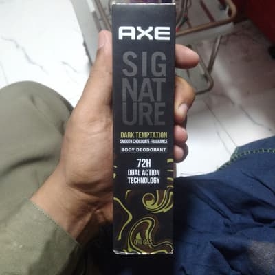 Axe Signature Dark Temptation Smooth Chocolate Fragrance Body Deodorant 72h Dual Action Technology 0% Gas