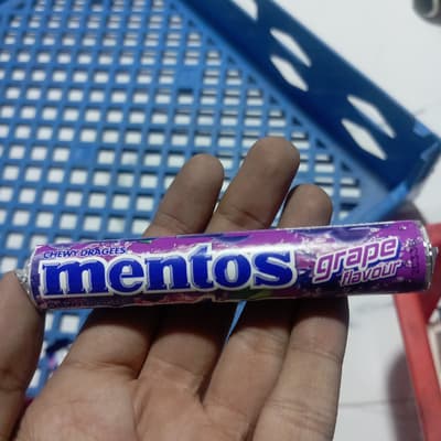 Mentos Chewy Dragees Grape Flavour