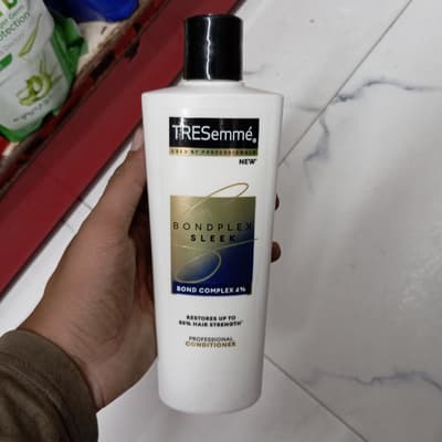 Tresemmé Bondplex Sleek Professional Conditioner