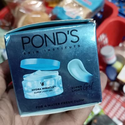 Pond's Hydra Miracle Super Light Gel