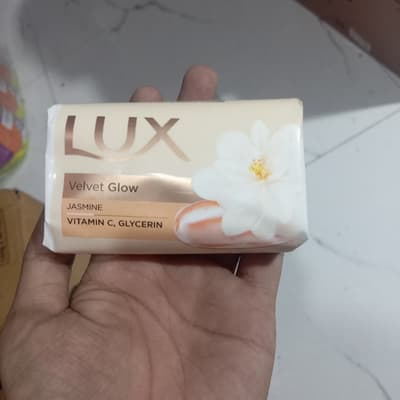 Lux Velvet Glow Jasmine Vitamin C, Glycerin