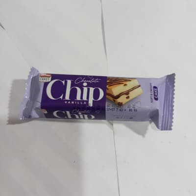 Bisconni Chocolate Chip Vanilla Cake