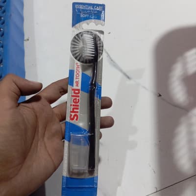 Shield Mr.tooth® Essential Care Soft Effective Cleaning