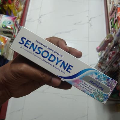 Sensodyne Extra Whitening