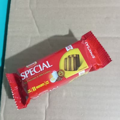 Mayfair Special Chocolate & Milk Cookies